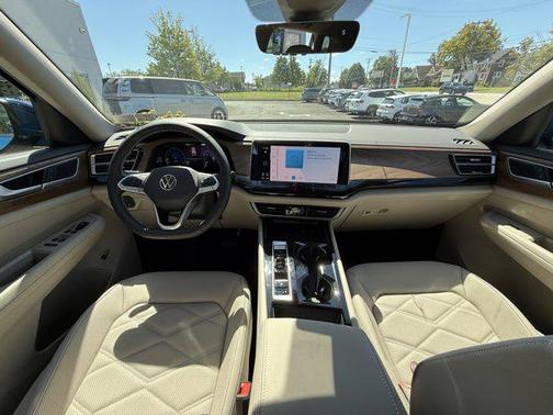2026 Volkswagen Atlas 2.0T SE w/Technology 4MOTION
