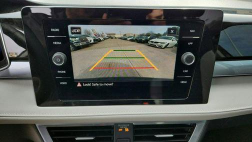 2026 Volkswagen Taos SEL