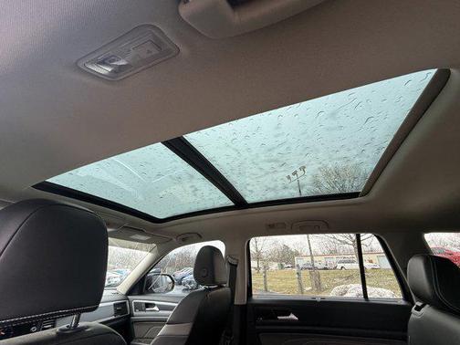 2023 Volkswagen Atlas 3.6L SEL Premium