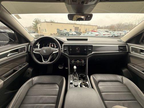 2023 Volkswagen Atlas 3.6L SEL Premium