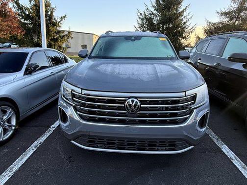 2025 Volkswagen Atlas 2.0T SE w/Technology 4MOTION