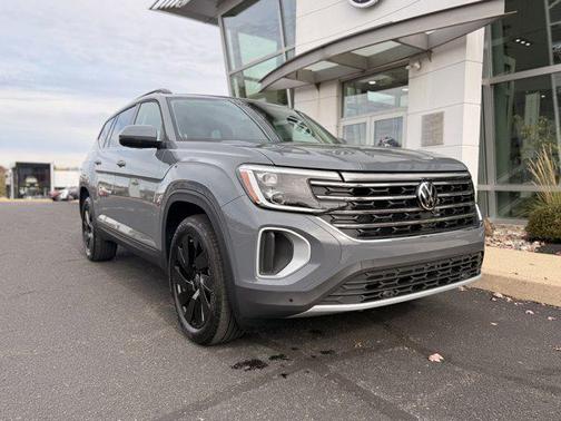 2025 Volkswagen Atlas 2.0T SE w/Technology 4MOTION