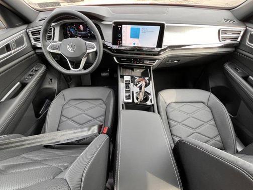 2025 Volkswagen Atlas Cross Sport 2.0T SE w/Technology 4MOTION