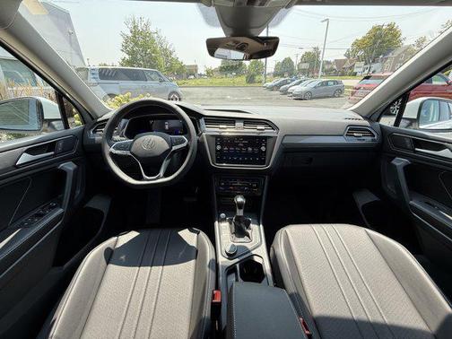 2024 Volkswagen Tiguan 2.0T SE 4MOTION