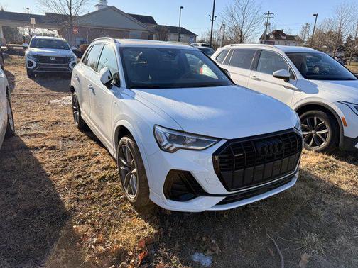2022 Audi Q3 45 S line Premium Plus