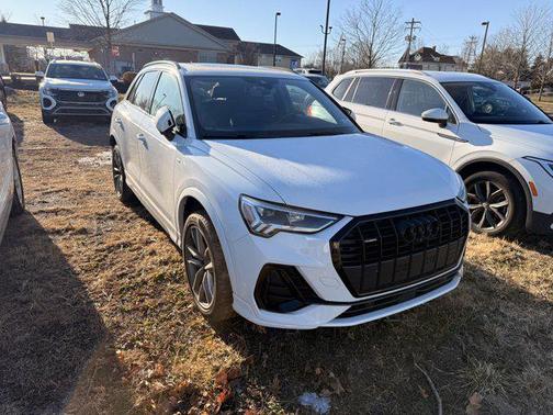 2022 Audi Q3 45 S line Premium Plus