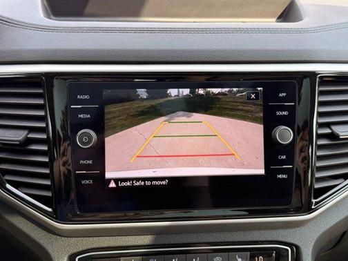 2022 Volkswagen Atlas Cross Sport 3.6L V6 SE w/Technology