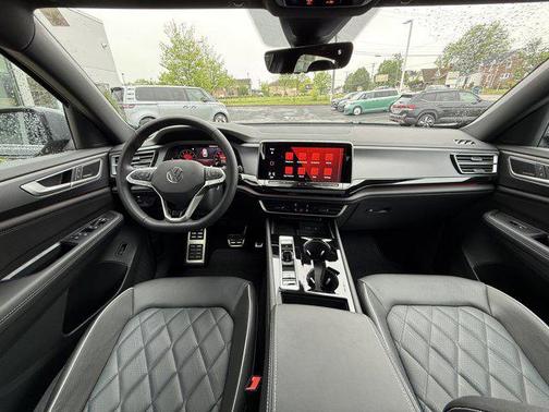 2024 Volkswagen Atlas Cross Sport 2.0T SEL Premium