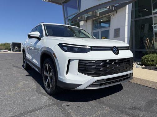 2025 Volkswagen Tiguan 2.0T SE 4MOTION