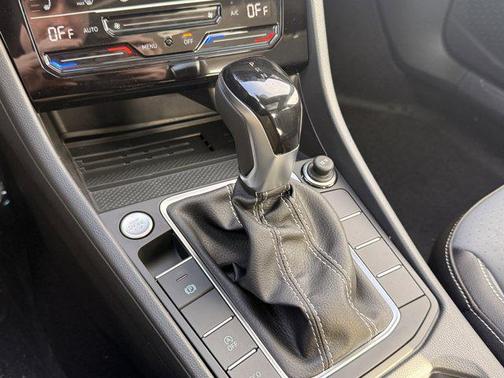 2026 Volkswagen Jetta 1.4T SE