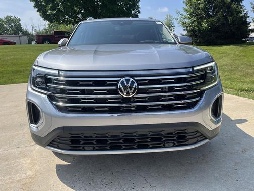 silver mist metallic 2026 Volkswagen Atlas 2.0T SEL