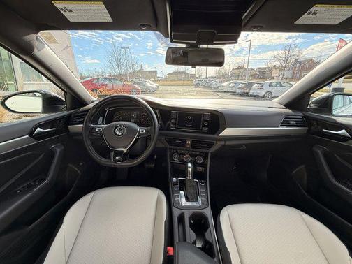 2019 Volkswagen Jetta 1.4T R-Line