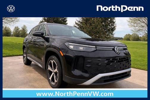 Deep Black Pearl 2026 Volkswagen Tiguan 2.0T SE 4MOTION