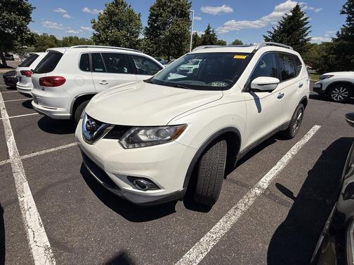 Pearl White 2016 Nissan Rogue SL