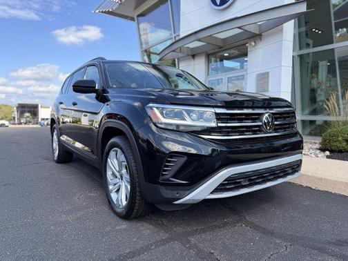2023 Volkswagen Atlas 3.6L SE w/Technology