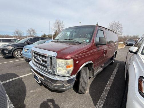 2008 Ford E350 Super Duty XL Wagon