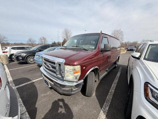 2008 Ford E350 Super Duty XL Wagon
