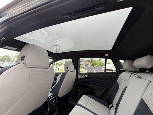 2025 Volkswagen ID.4 Pro