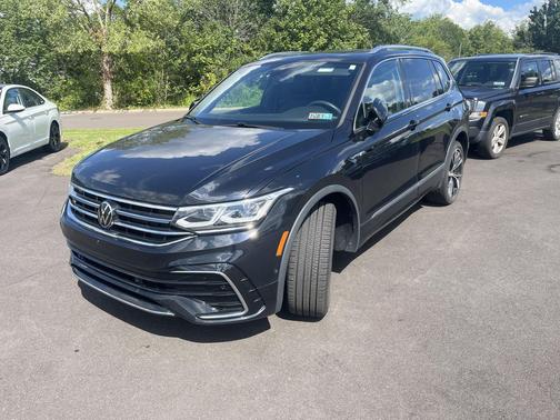 Black 2024 Volkswagen Tiguan 2.0T SEL R-Line 4MOTION