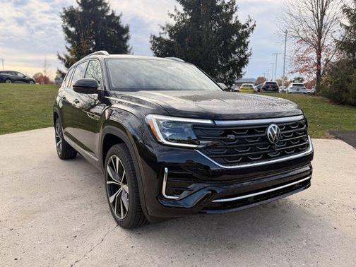 2026 Volkswagen Atlas 2.0T SEL Premium R-Line 4MOTION