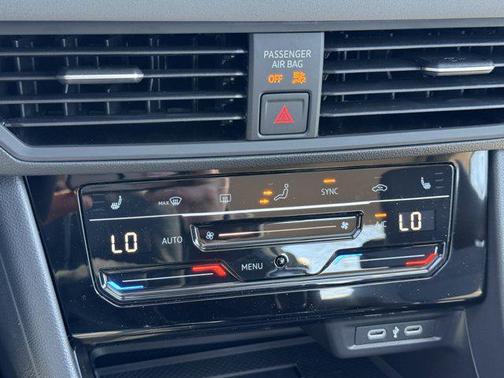 Opal White Pearl 2026 Volkswagen Jetta 1.4T SE