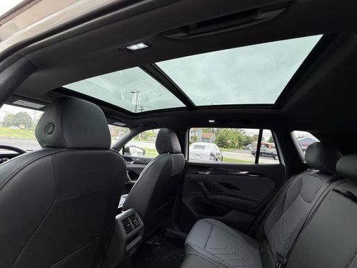 2025 Volkswagen Tiguan 2.0T SE R-Line Black 4MOTION