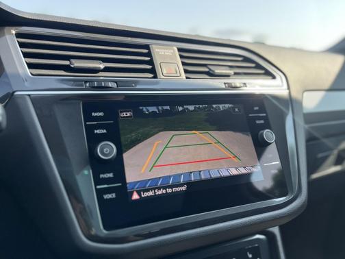 Silver 2023 Volkswagen Tiguan 2.0T SE 4MOTION