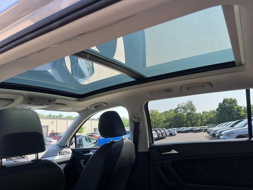 Silver 2023 Volkswagen Tiguan 2.0T SE 4MOTION