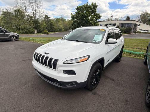 Bright White Clearcoat 2016 Jeep Cherokee High Altitude