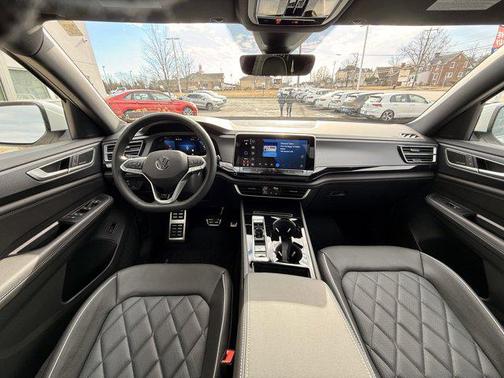 2025 Volkswagen Atlas Cross Sport 2.0T SEL Premium