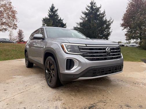 2026 Volkswagen Atlas 2.0T SE w/Technology 4MOTION