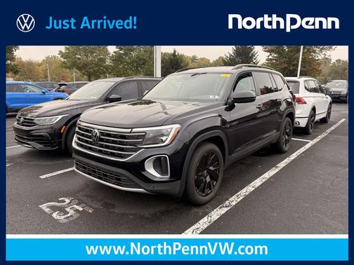 Black 2026 Volkswagen Atlas 2.0T SE w/Technology 4MOTION