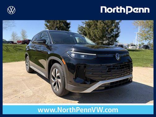 Deep Black Pearl 2026 Volkswagen Tiguan 2.0T S