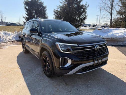 2025 Volkswagen Atlas 2.0T Peak Edition