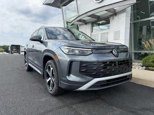 2025 Volkswagen Tiguan 2.0T SE 4MOTION