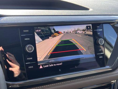 2023 Volkswagen Taos 1.5T SEL