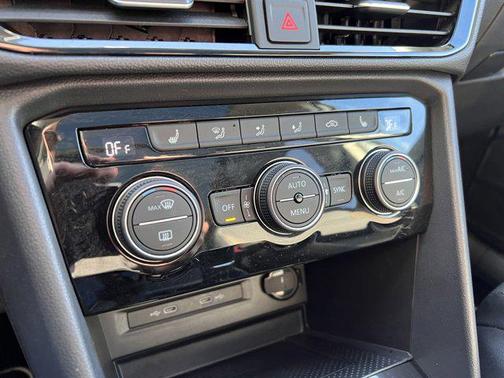 2023 Volkswagen Taos 1.5T SEL