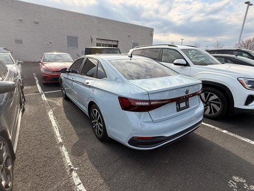 Gray 2026 Volkswagen Jetta 1.4T SE