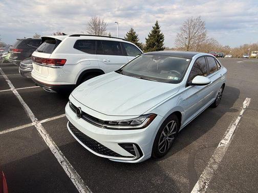 Gray 2026 Volkswagen Jetta 1.4T SE