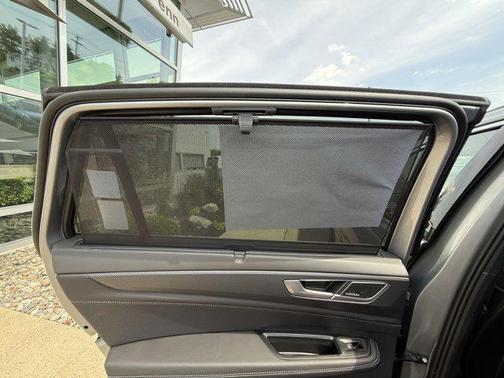 2025 Volkswagen Atlas Cross Sport 2.0T SEL Premium