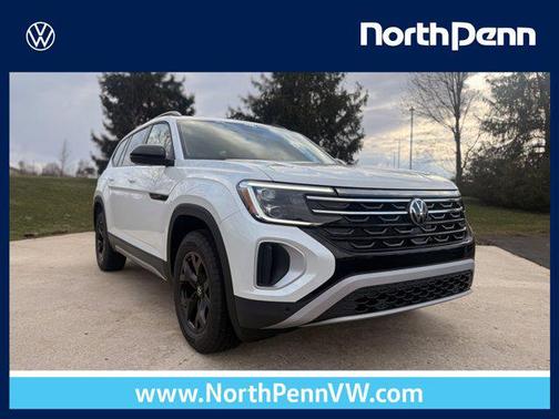 Opal White Pearl 2026 Volkswagen Atlas Peak Edition