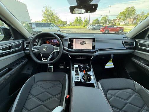 2025 Volkswagen Atlas 2.0T Peak Edition