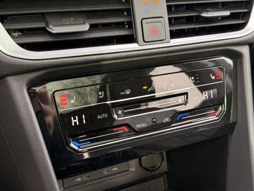 2026 Volkswagen Taos SEL