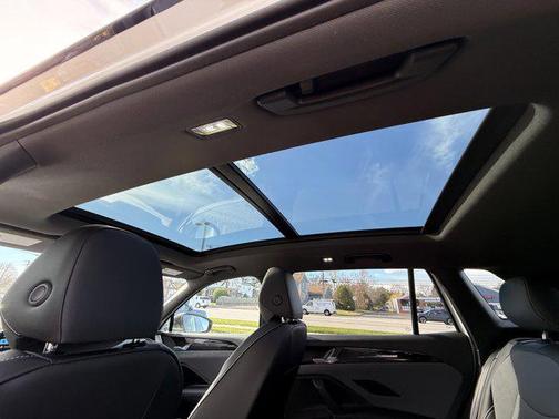 Opal White W/Deep Black Roof 2026 Volkswagen Tiguan 2.0T SE R-Line Black 4MOTION