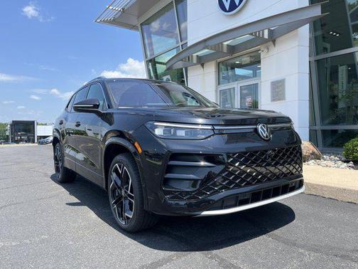 2025 Volkswagen Tiguan 2.0T SEL R-Line 4MOTION