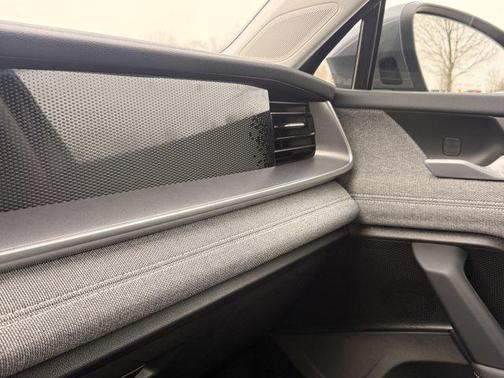 2025 Volkswagen Tiguan 2.0T S 4MOTION