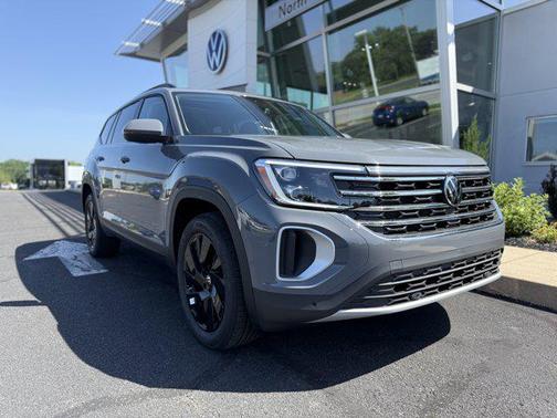 2025 Volkswagen Atlas 2.0T SE w/Technology 4MOTION