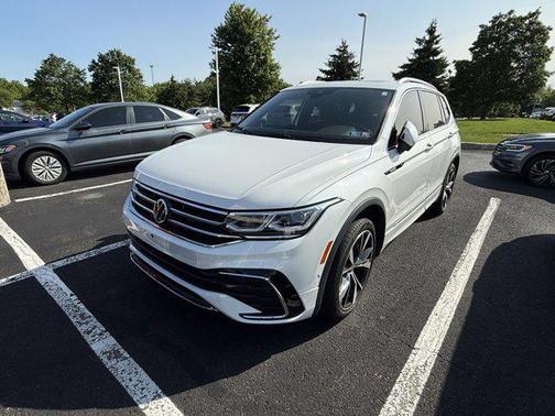 2022 Volkswagen Tiguan 2.0T SEL R-Line 4MOTION
