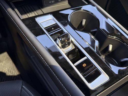 2026 Volkswagen Atlas Cross Sport 2.0T SEL