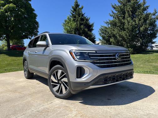 Silver Mist Metallic 2026 Volkswagen Atlas 2.0T SE w/Technology 4MOTION